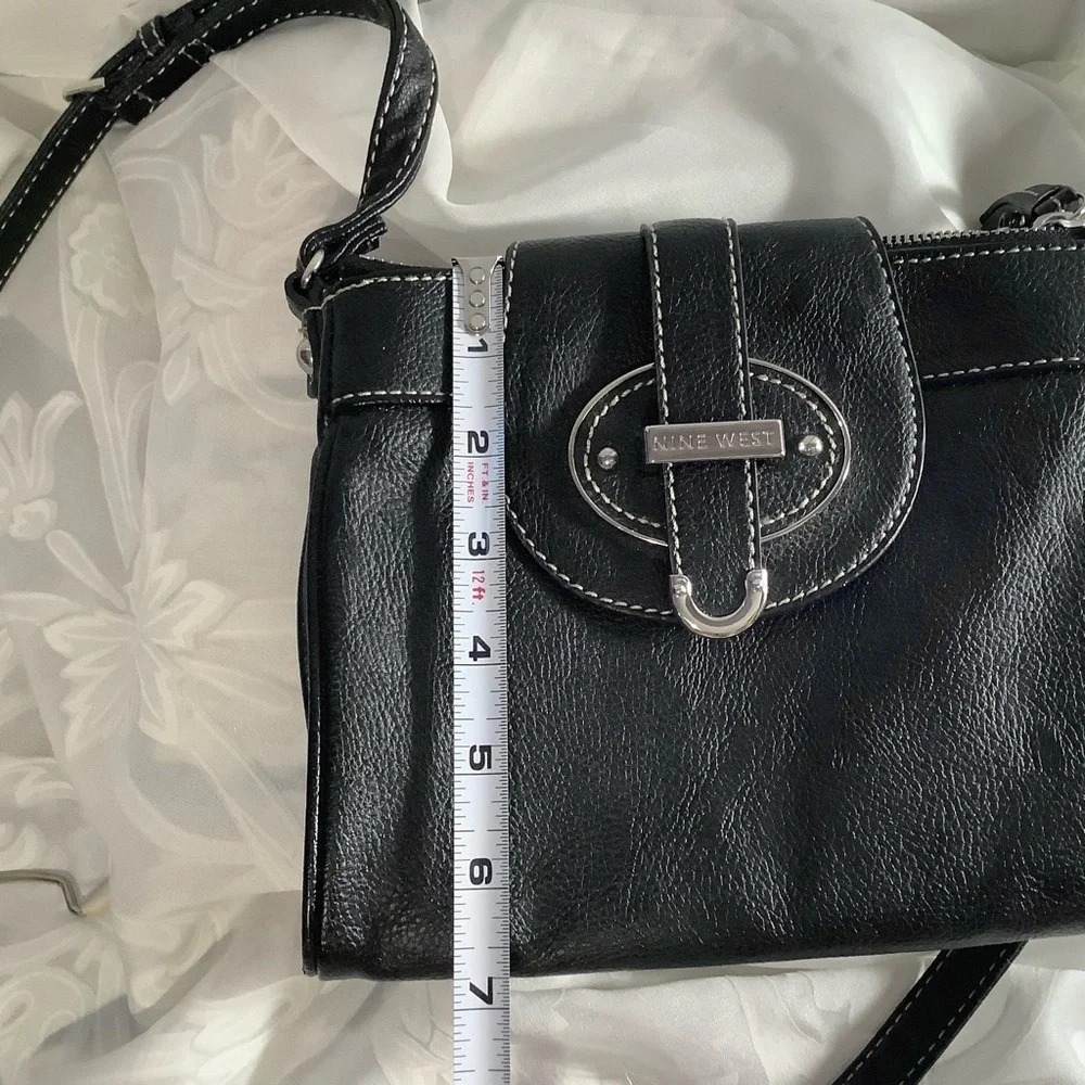 Nine West 3 Compartment Shoulder Bag Black Leopard print lined